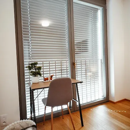 Elegant Smichov With Balcony *