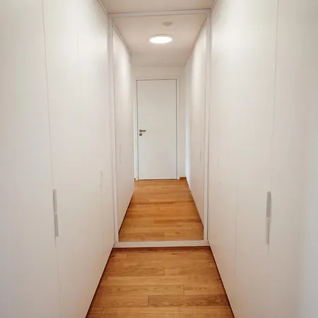 Appartamento Elegant Smichov With Balcony