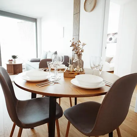 Appartamento Elegant Smichov With Balcony *