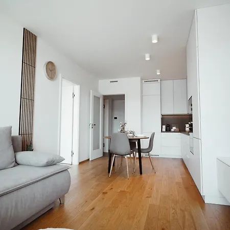 Appartamento Elegant Smichov With Balcony *
