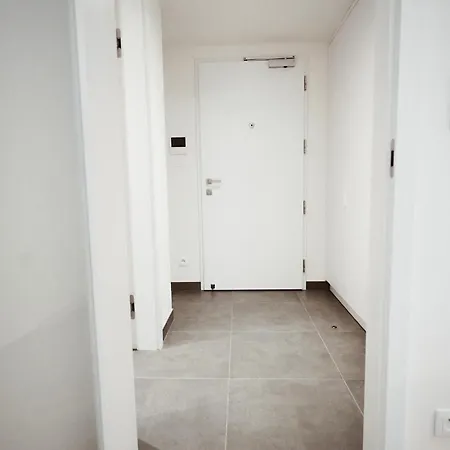 Elegant Smichov With Balcony Appartamento *